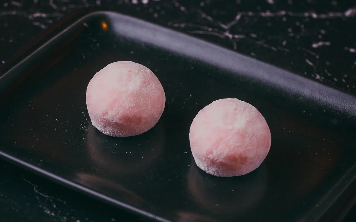 Mochi cheesecake: mochi de arroz relleno de helado de tarta de queso