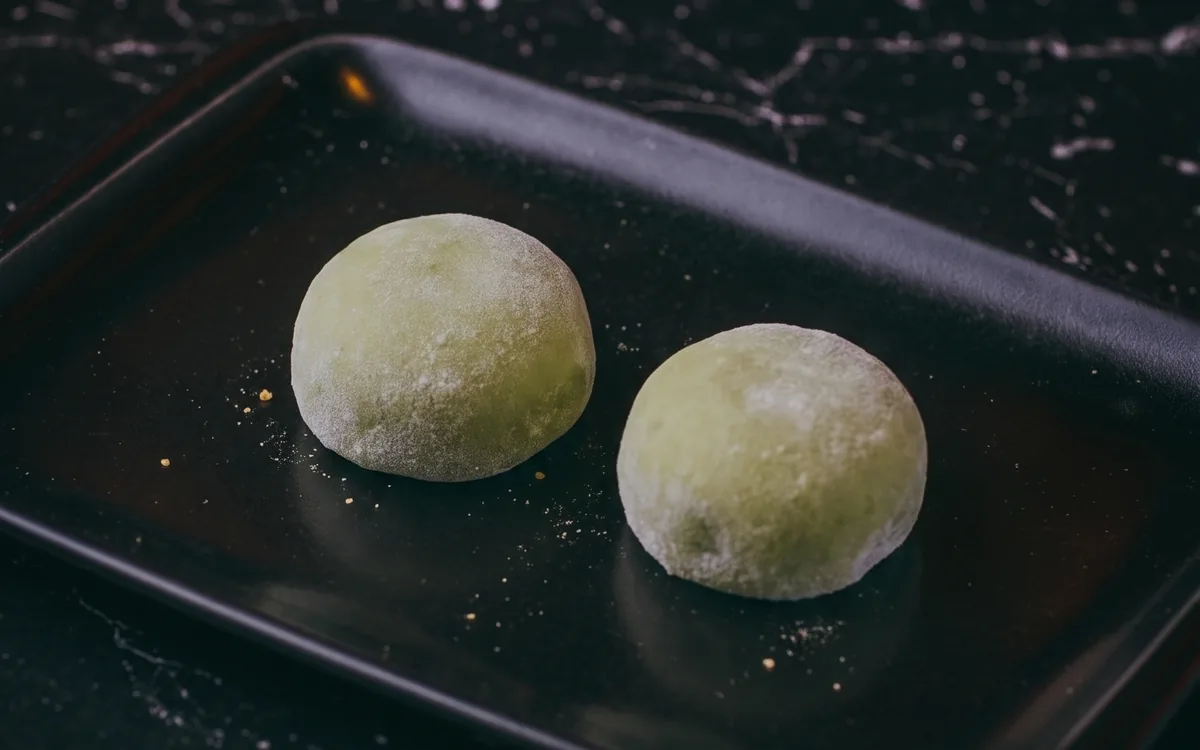 Mochi helado de pistacho: mochi de arroz relleno de helado de pistacho